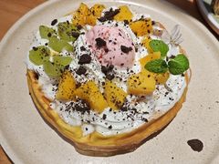 华夫饼-Dragon Pizza•圆脸龙披萨·牛排餐厅