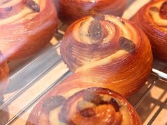 -VERIE BAKEHOUSE