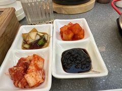 -豚妈妈汤饭·部队锅(南京东路店)