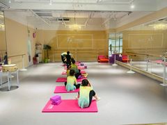 -炫艺舞蹈培训中心(枫尚奥特莱斯店)