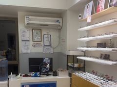 -天空之镜眼镜店蔡司依视路授权店(天通苑店)