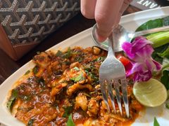 -Chom Cafe and Restaurant