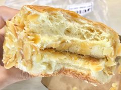 杏仁牛奶芝士-Juicy Bakery(大学路店)