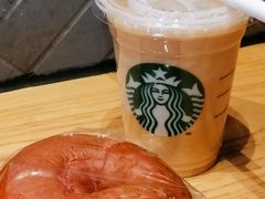 -星巴克(广州南站A18检票口楼上)