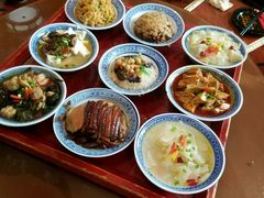 -蓝田九大碗民俗食府(蓝田店)