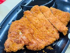 -莱莱小笼·乔艾