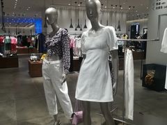 -URBAN REVIVO(西安Momopark店)