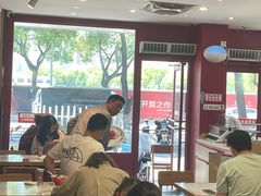 -牛吃草牛肉面(甬港南路店)