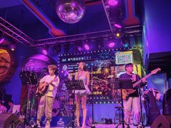 -Famous肥猫墨西哥音乐餐吧(五棵松华熙LIVE店)