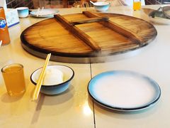 -王老六铁锅炖鱼(华阳路店)