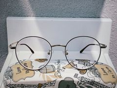 -潘多拉眼镜·蔡司依视路明月(潘家园店)