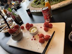 杨梅鳕鱼球-柳莺湖上·湖景餐厅·江南菜(西湖店)