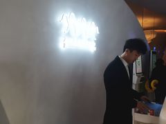 -涨巢·潮玩水疗局