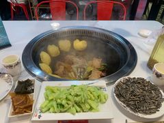 -哈尔滨烧烤·山河村铁锅炖(交大店)