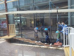 -PIPIKINGDOM皮皮王国欢乐号(欢乐海岸购物中心店)