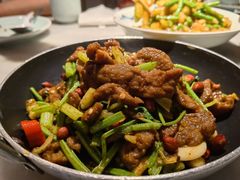 小炒黄牛肉-小菜园新徽菜(镇江京口吾悦店)