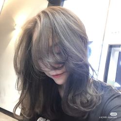 -时尚殿堂明星门店