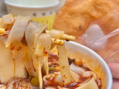 香辣叉烧牛腩粉-覃肥叔桂林米粉(粮道街店)