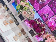-Dior迪奥(上海世茂广场店)