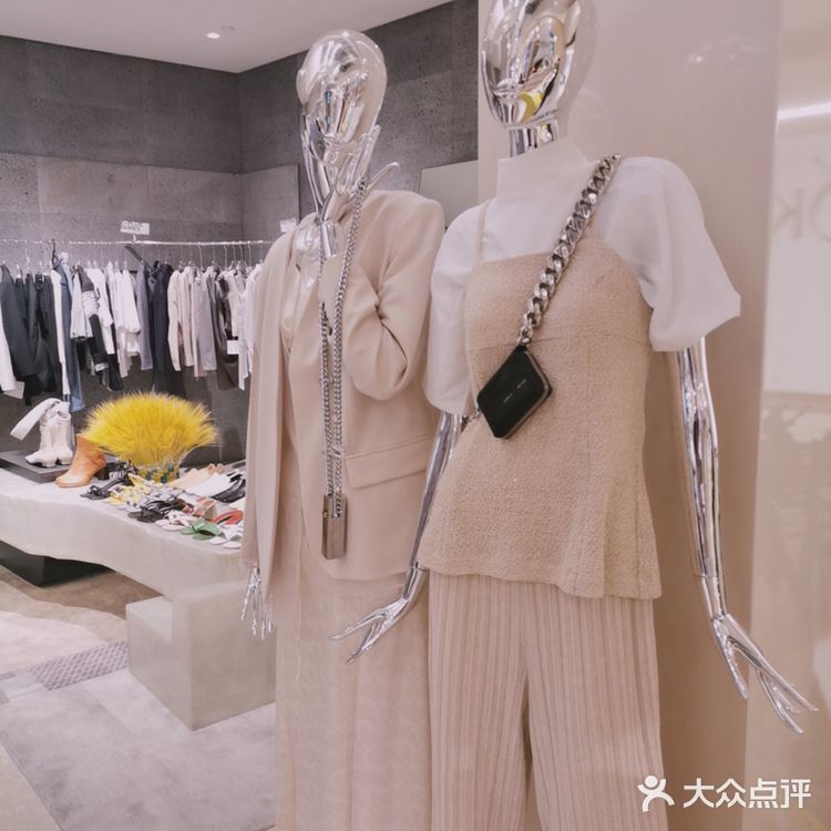 超多小众品牌 明星同款❗宝藏买手店LOOKNOW又开新店啦！