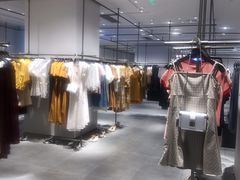 -URBAN REVIVO(欢乐海岸购物中心店)