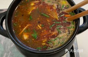 Pickled Chili Beef Meatball Hot Pot Rice Noodles