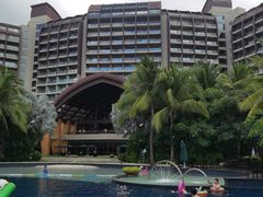 -三亚湾海居铂尔曼度假酒店