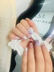 -芊屿芊浔美甲