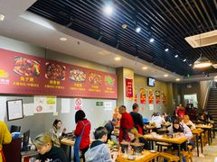 大堂-范贤光鸡公煲(平乐园总店)