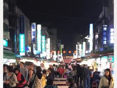 -六合夜市