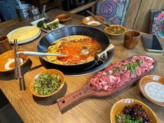 -贵厨酸汤牛肉(小十字店)