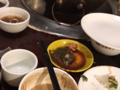 -洞庭洲·防空洞火锅·烧烤·铜锅涮肉(新百广场店)