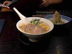 -一豚轩·烧鸟·豚骨拉面(五四路店)