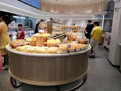 面包甜点陈列柜-万利隆·活力烘焙(人民路店)