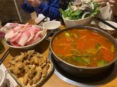 -鸿通城购物中心