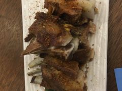五莲特色烤羊排-松月湖大酒店
