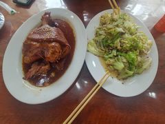 -巷子深菜馆·津门肘子(滨海店)