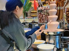 -广州万富希尔顿酒店·感趣自助餐厅·金秋蟹宴生蚝海鲜刺身烧烤