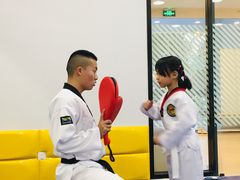 -金载勋跆拳道场(玲东花园店)