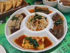 小吃五拼-令氏家外家周秦食府(高新店)