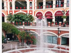 -佛罗伦萨小镇广佛名品奥特莱斯(疏港路店)