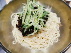 炸酱面-梨花牛肉汤饭(仁恒伊势丹店)