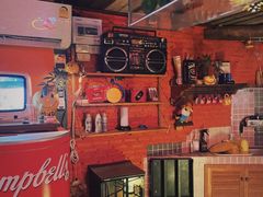 -席娜卡琳火车铁道夜市