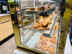 面包甜点陈列柜-Tims天好咖啡·贝果(雁展路万象天地店)