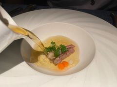 牛肉清汤佐时令时蔬-弦月窗LUNETTE BY AMANDA(复兴路店)