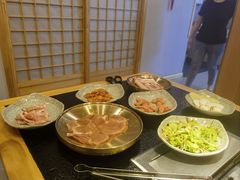 -臻牛烤肉