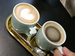 创新黑白搭配-UNIUNI(凯瑟琳广场店)