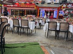 -刘姐啤酒鱼民族演艺餐厅(西街总店)