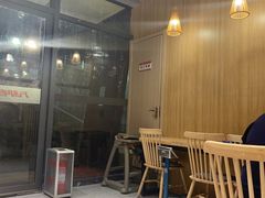 -万和春排骨砂锅米饭(新业广场店)