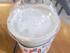 冰椰汁抹茶牛奶-HELLO 27 意面·沙拉·帕尼尼